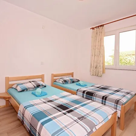 With A Parking Space Stinjan, - 14106