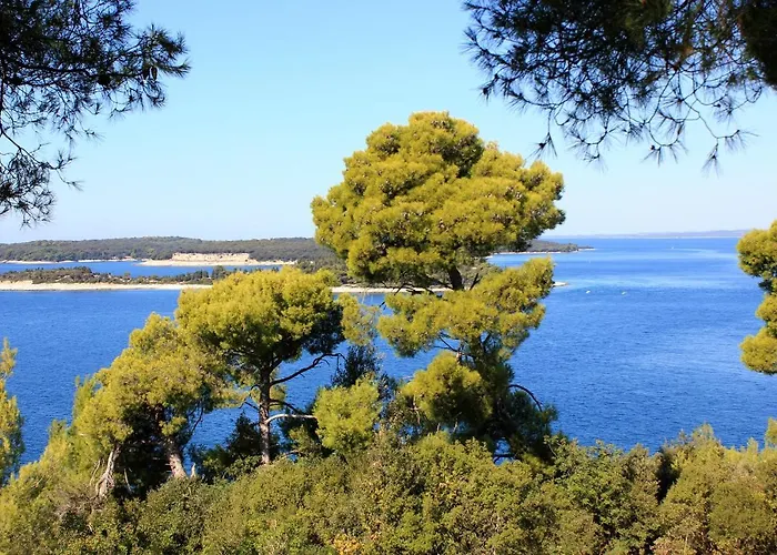 With A Parking Space Stinjan, - 14106 Appartement